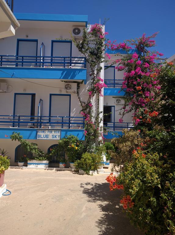 Blue Sky Apartamento Palaiochora Exterior foto